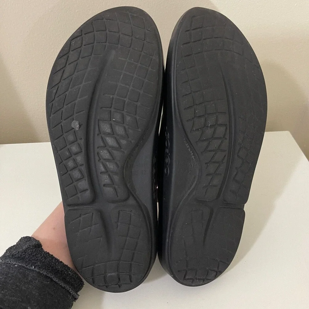 Oofos‎ Ooahh Mens 9 Womens 11 Slip On Sport Recovery Slide Sandals Black Casual